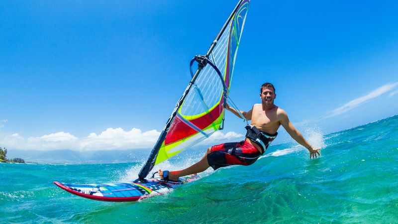 Use facilities of neighbour hotels like windsurfing
