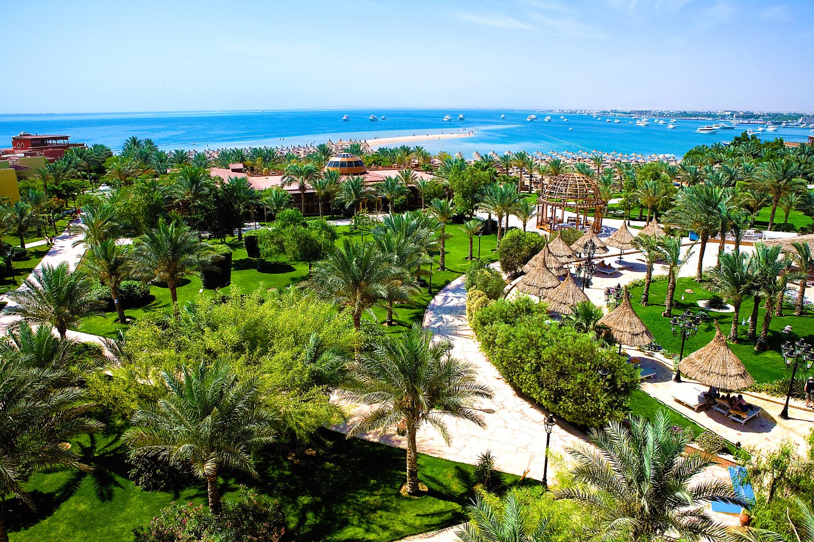 Marvelous garden and sea view in hurghada with exklusive red sea hotels resorts